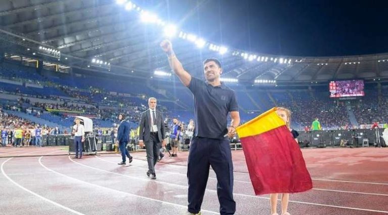 Foto tomada de la cuenta de twitter de la Roma.