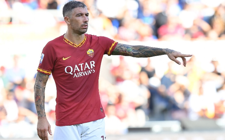 El agente de Kolarov trabaja para llegar a un acuerdo entre Inter y Roma