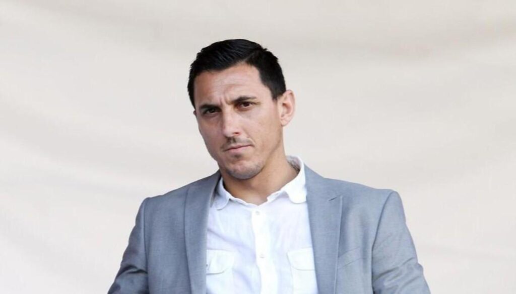 Nicolas Burdisso es un fuerte candidato para el puesto de Director Deportivo de la Roma; de momento no ha habido ningún contacto entre las partes
