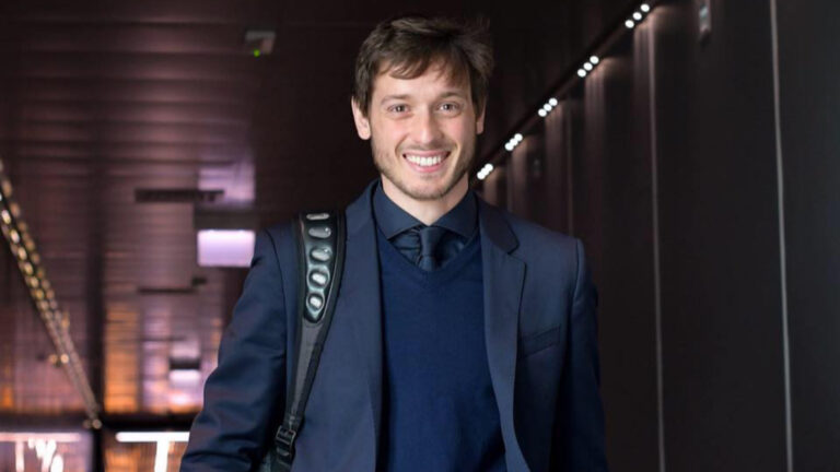 gianluca-gombar-roma_42jrs5gy4q1c19zzwvtkw2897