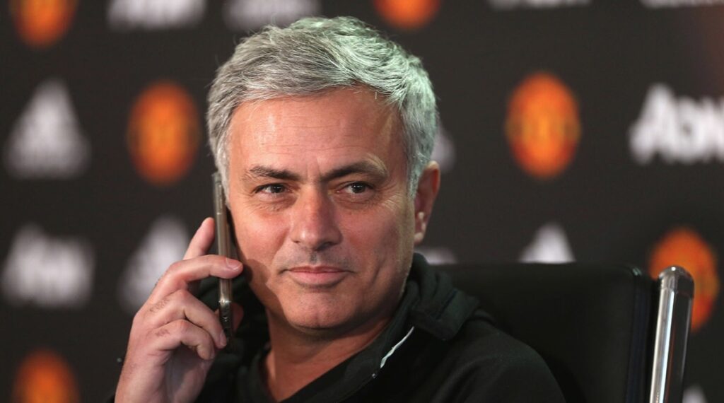José Mourinho llama a Zaniolo y le pide que le ayude a ganar con la Roma