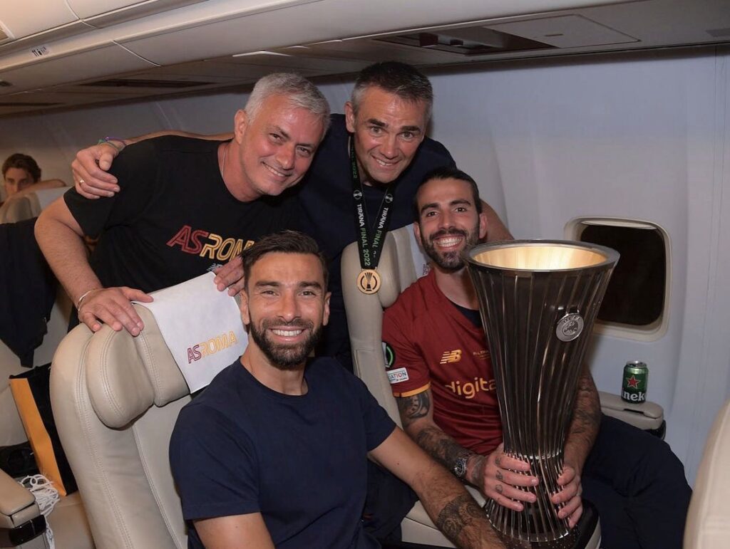Sergio Oliveira:»Cuando supe que Zaniolo venía al Galatasaray me alegré mucho; solo puedo hablar bien de la Roma, Mourinho ? para mí es el número 1″