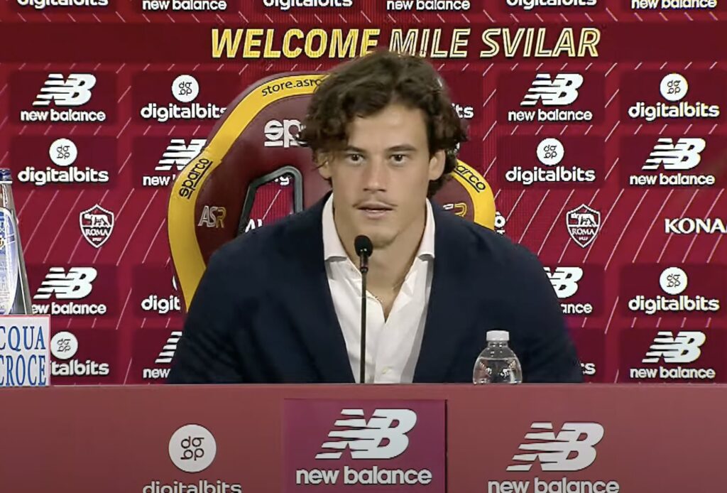 Svilar: “Tengo 22 años y estoy en un gran club, con la gente perfecta a mi alrededor. No tengo que revivir mi carrera, pero es una oportunidad para trabajar y mejorar”