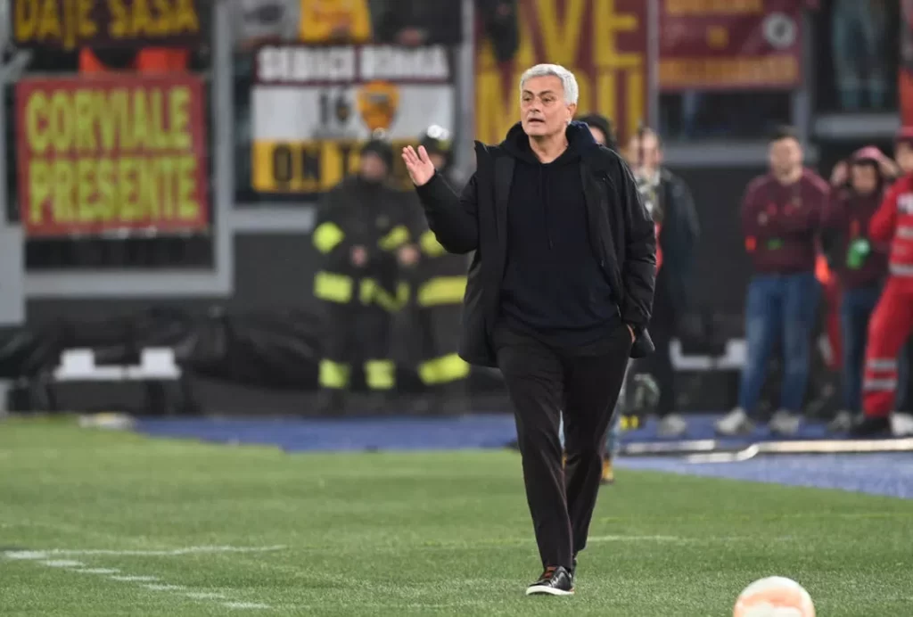 Mourinho:»Hemos preparado bien el partido para crearles dificultades; no podemos ir a San Sebastian pensando en el derby»