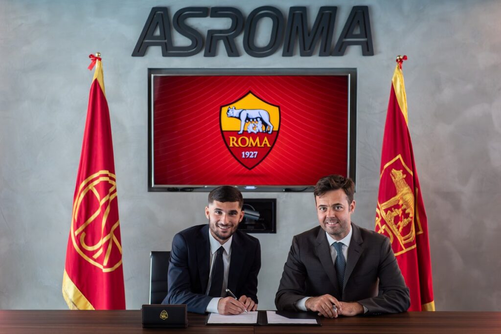 Houssem Aouar es nuevo jugador de la Roma