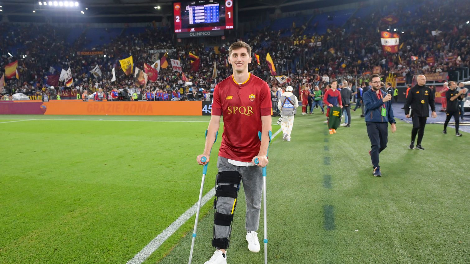 Kumbulla en el Estadio Olímpico | Imagen tomada de la web oficial de la AS Roma