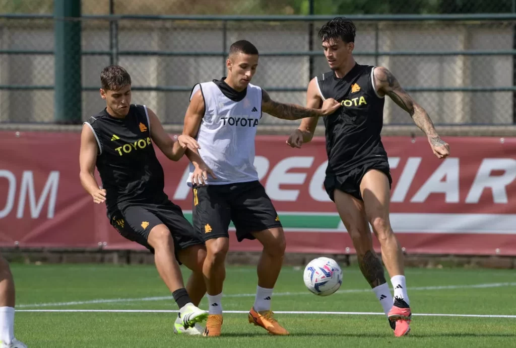 La Roma vuelve a los entrenamientos en Trigoria tras el día de descanso; presente Faticanti