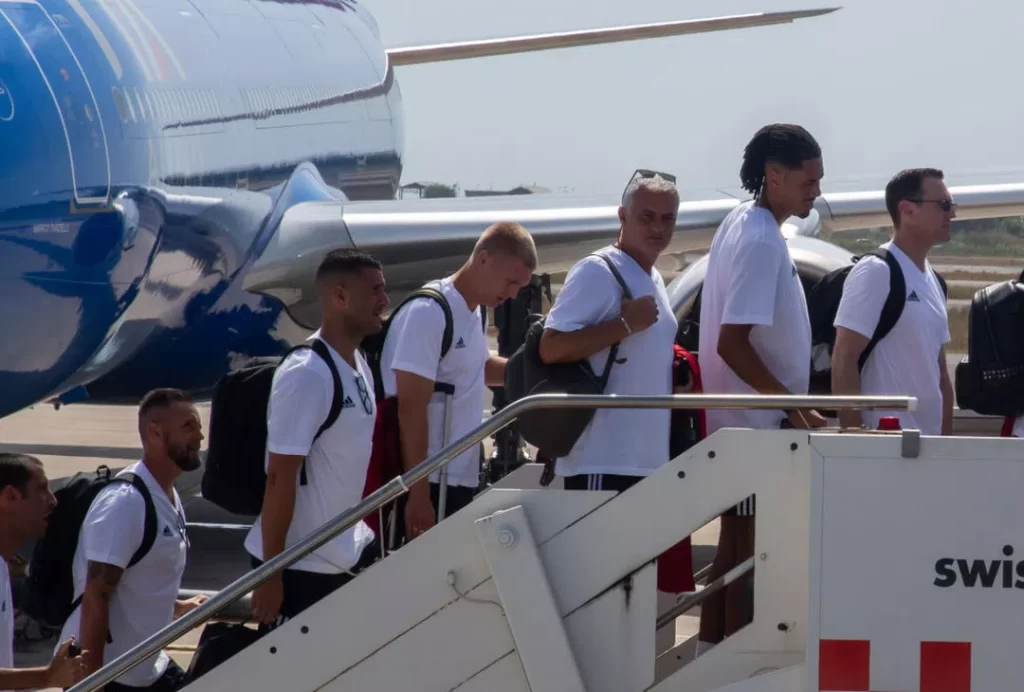 La Roma y Mourinho cierran la pretemporada en Tirana, donde todo empezó