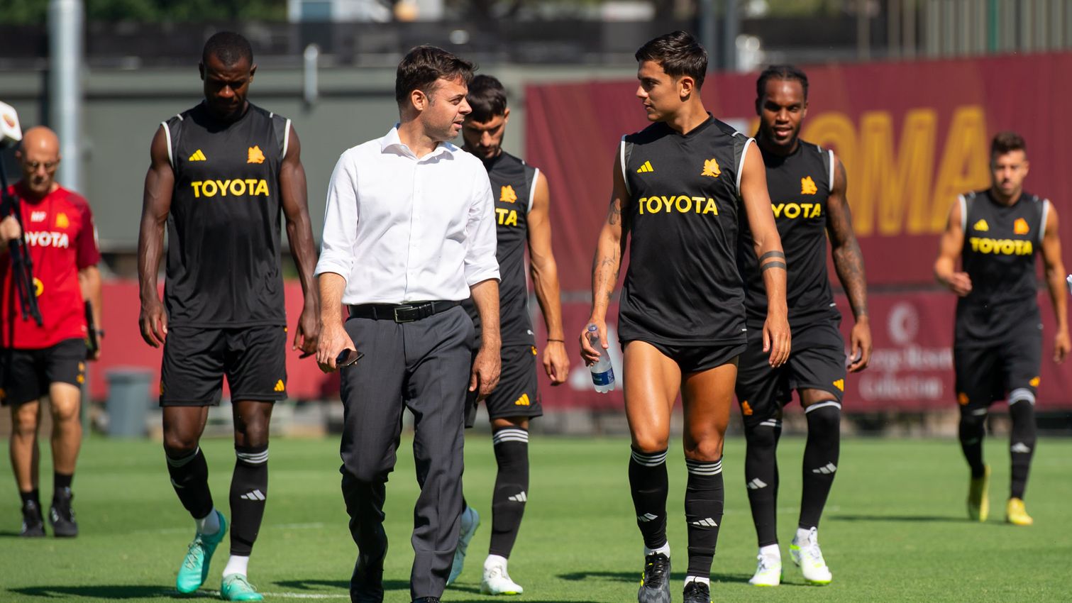 Pinto - Dybala, Trigoria | imagen tomada de la web oficial de la AS Roma