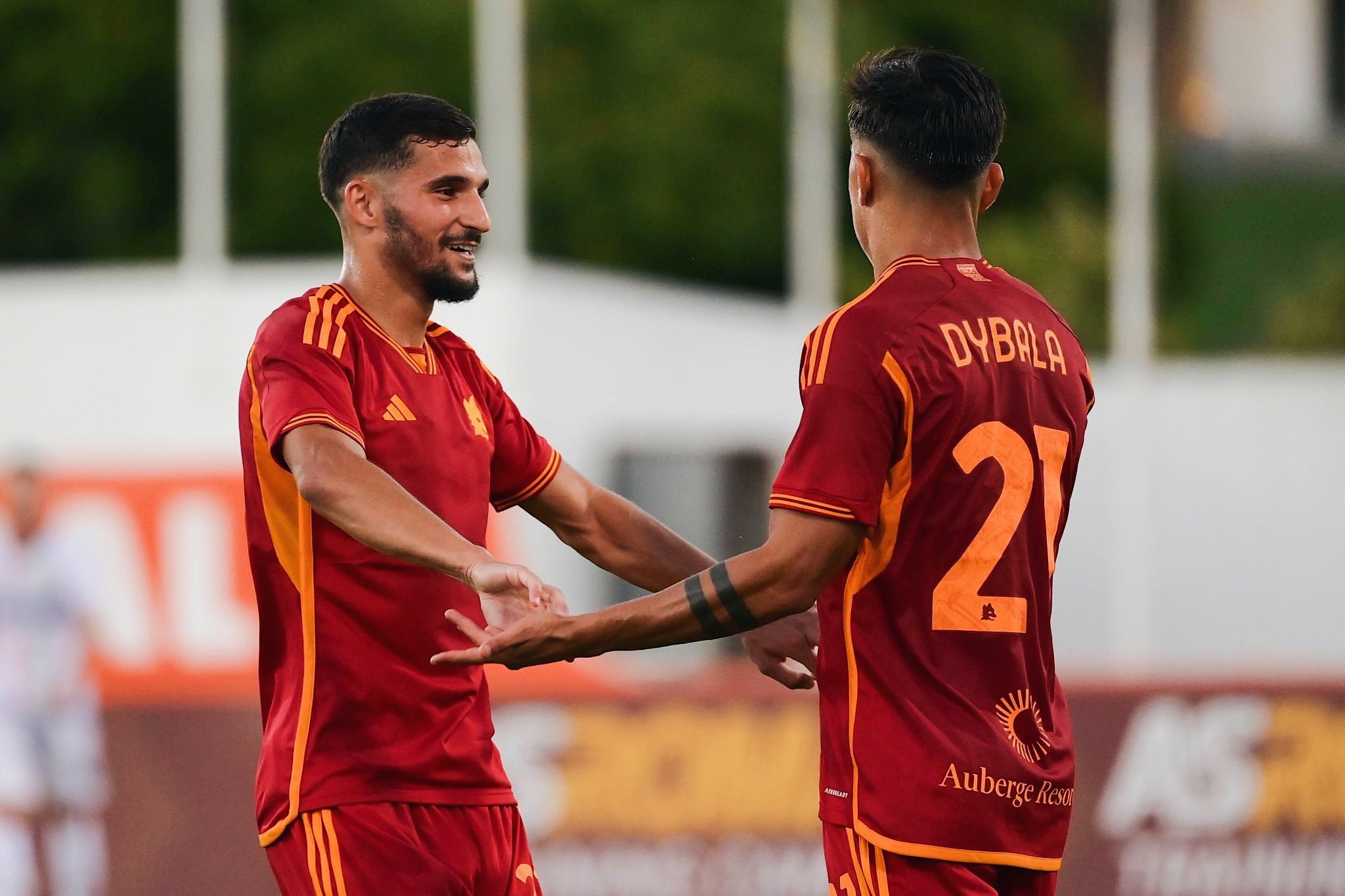 Aouar - Dybala, Roma - Estrela Amadora | Imagen tomada de la web oficial de la AS Roma