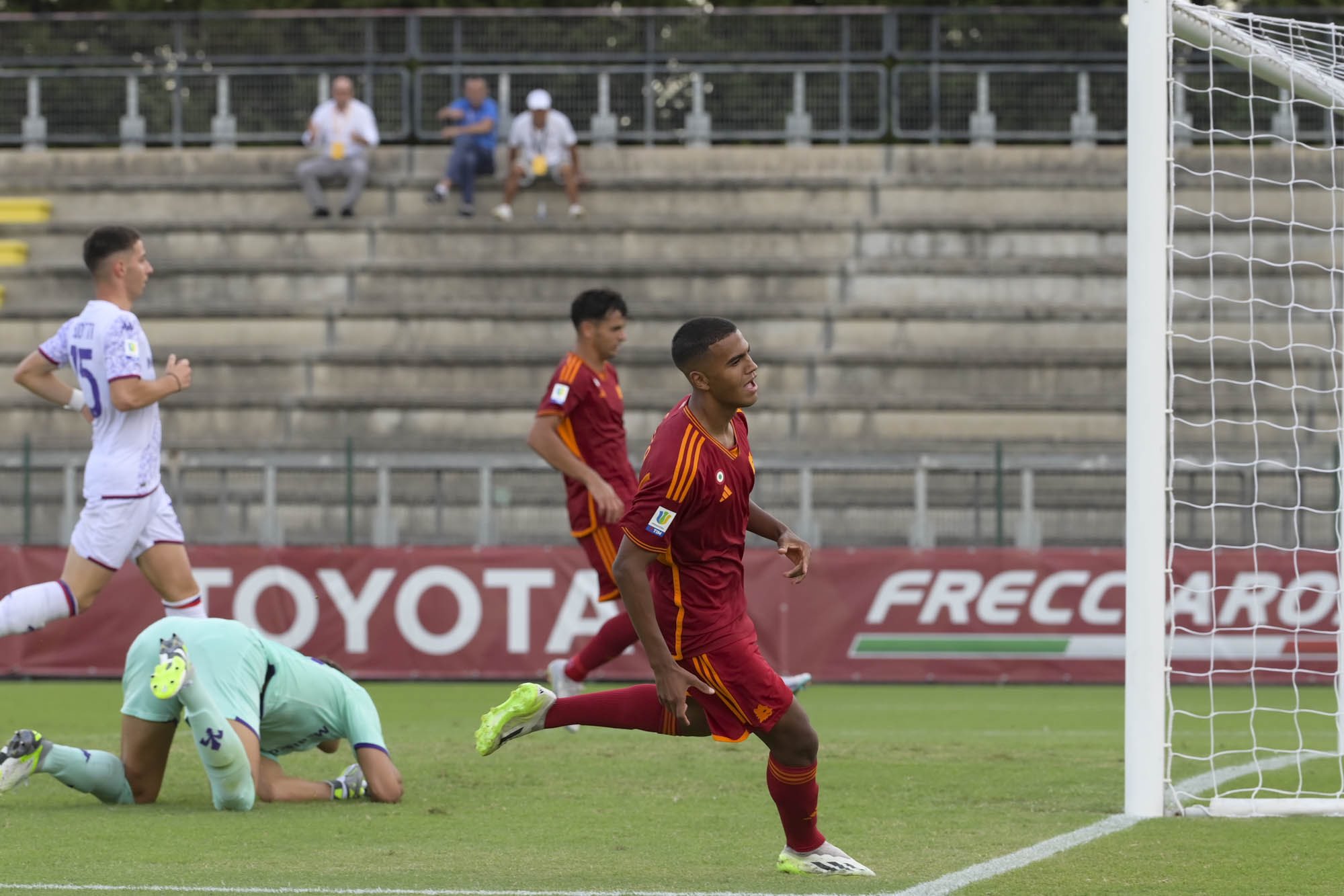 Roma Primavera - Fiore | Imagen tomada de la cuenta de Twitter AS Roma