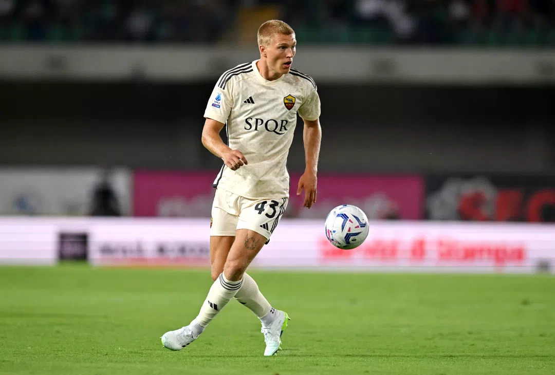 Rasmus Kristensen, Verona-Roma. | Imagen tomada de la web oficial de la AS Roma
