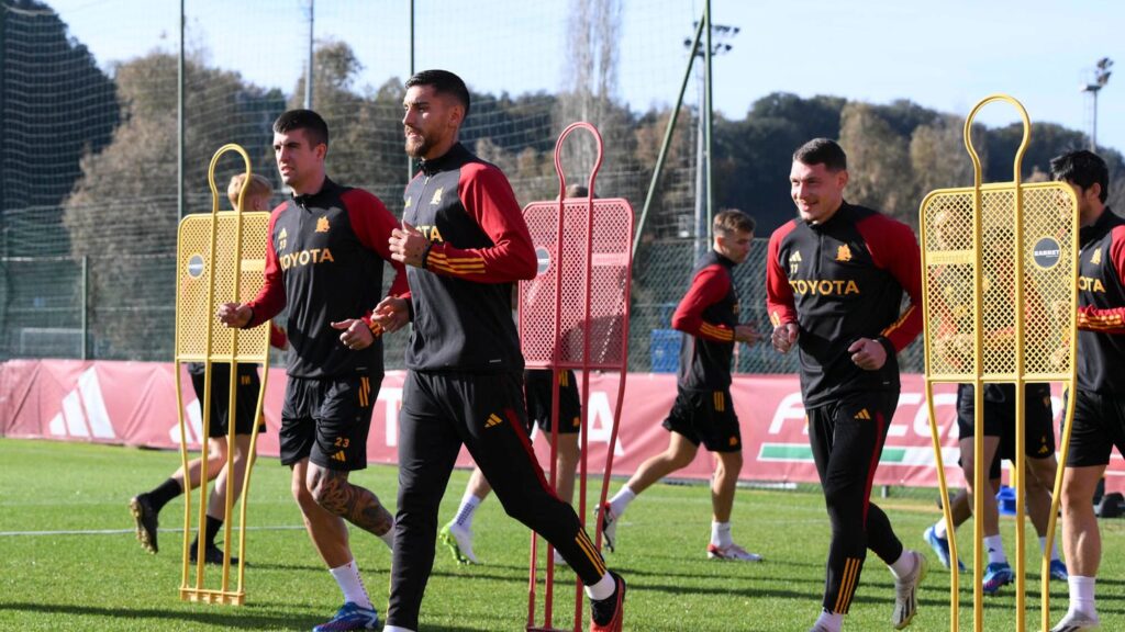 Último entrenamiento en Trigoria en vista del Napoli; presentes Mancini y Cristante