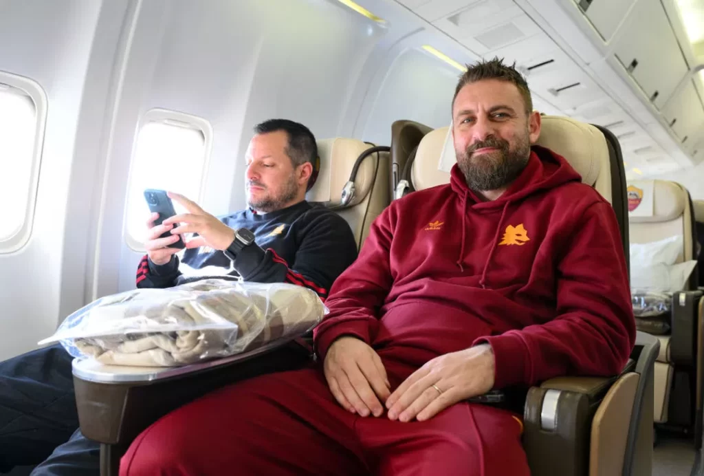 Para el traslado hacia el Benito Stirpe, Daniele De Rossi experimenta la fórmula que tanto apreciaba de Luis Enrique