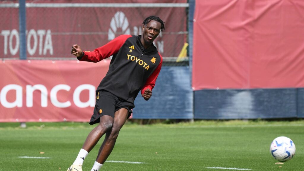 Tammy Abraham se queda fuera del partido ante Lecce por precaución y el plan previsto inicialmente sigue en pie; los primero minutos pudiera llegar ante Lazio, Milan o Udinese