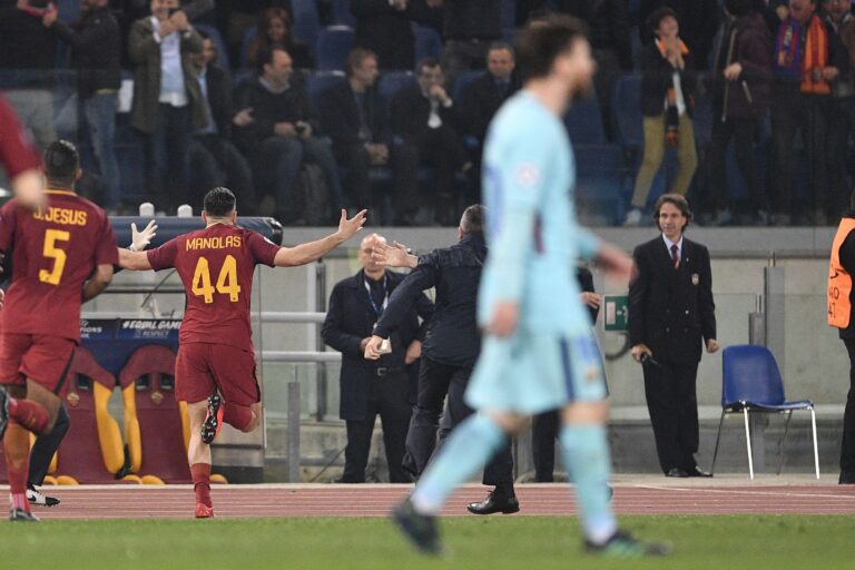 Manolas