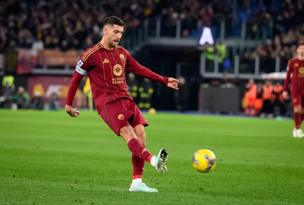 Lorenzo Pellegrini dejo el Roma-Genoa antes de tiempo por un problema en la rodilla derecha