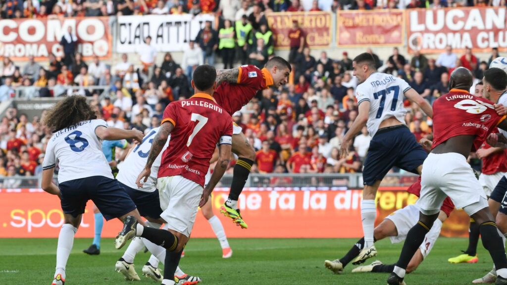 El primer derby de la temporada estará marcado por la distancia más grande de puntos entre Roma y Lazio en 95 años del Derby della Capitale