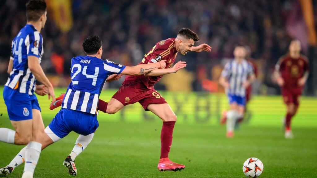 El Shaarawy:»Estamos contentos con esta clasificación que es muy merecida, sobre todo por lo hecho hoy; Mourinho cambio mi forma de jugar, el despido inicial de De Rossi no ayudo a nuestra temporada»