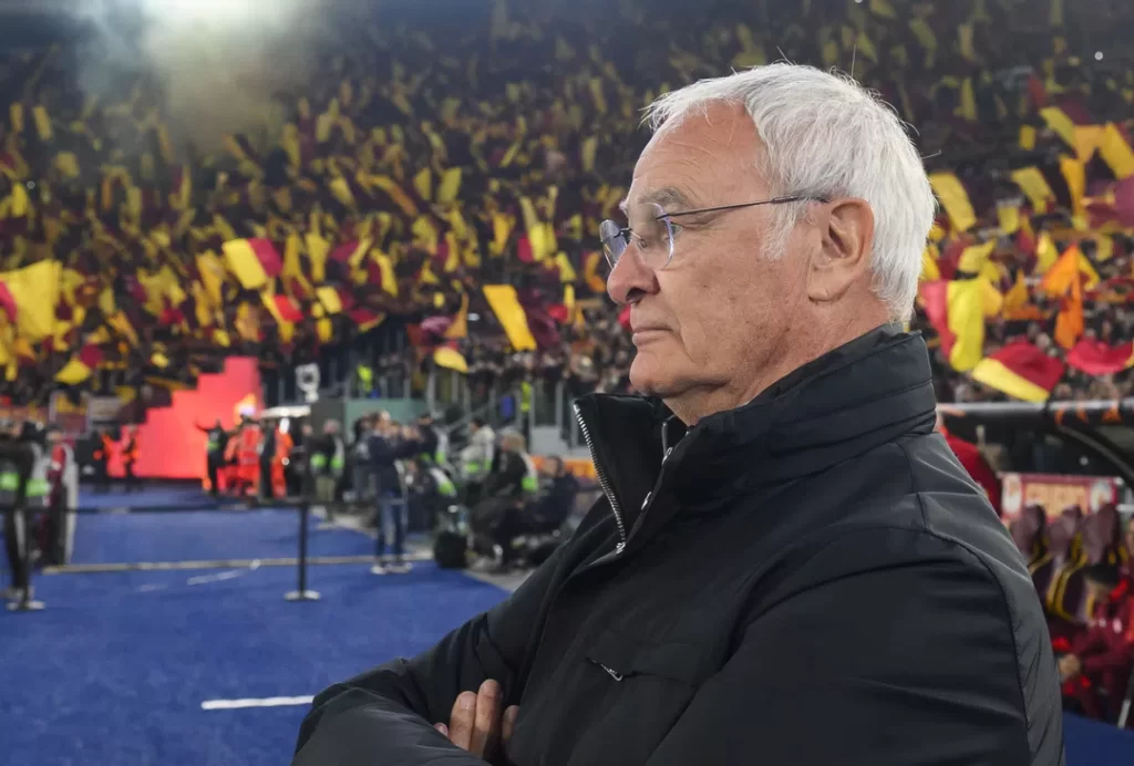 Para Ranieri, la clasificación a Champions pasa por demérito de los rivales