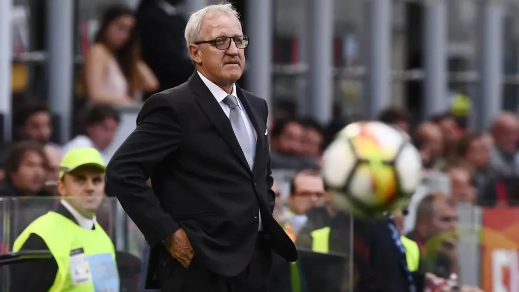 Delneri:»¿No me fue bien en los grandes clubes? es que no aceptaban mis cambios, en la Roma, asumí el cargo en un año difícil; Totti de los mejores que entrene»