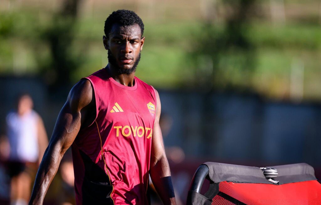 N’Dicka, jugador de la Roma