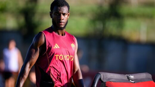 N’Dicka, jugador de la Roma