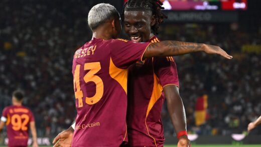 Manu Koné junto a Wesle, AS Roma