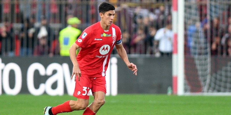 Matteo Pessina, último centrocampista vinculado con la Roma