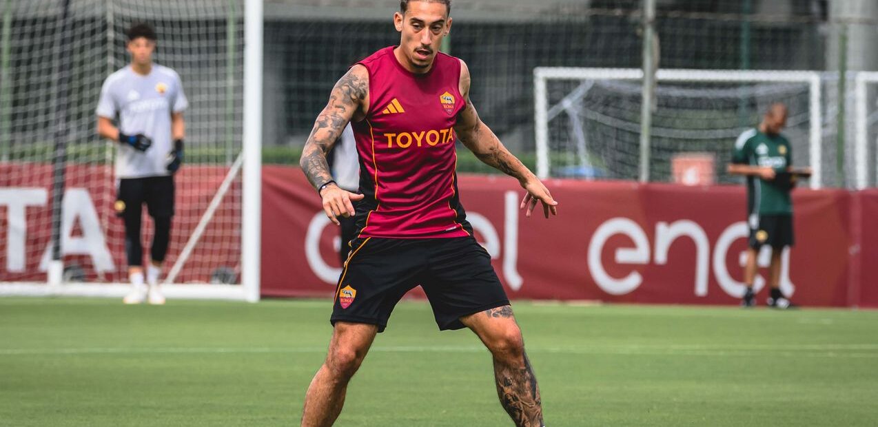Kostas Tsimikas - entrenamiento AS Roma previo al Niza
