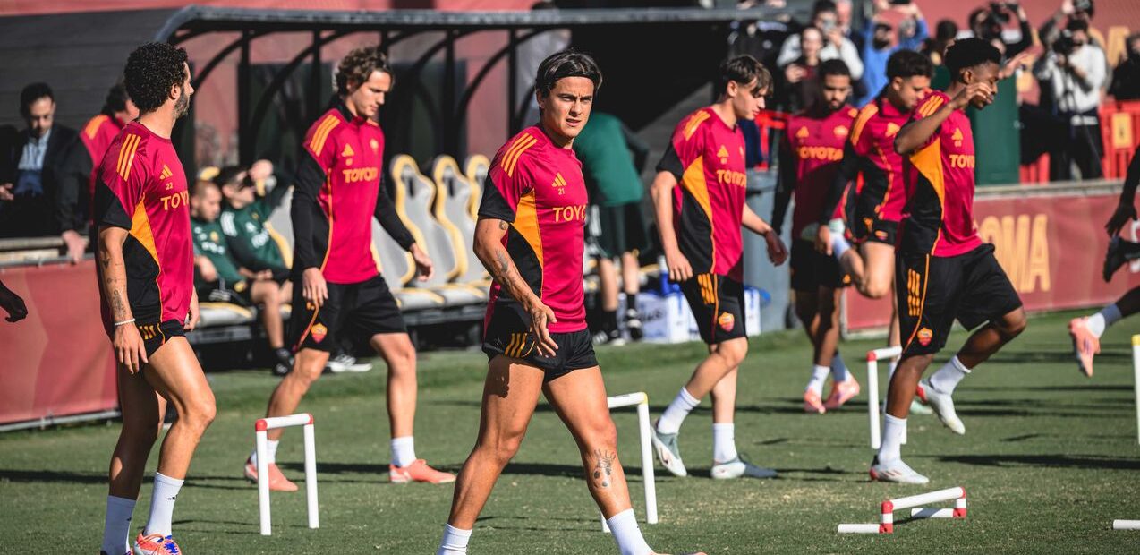 Dybala entrenamiento previo Viktoria Plzen en Europa League - Web AS Roma