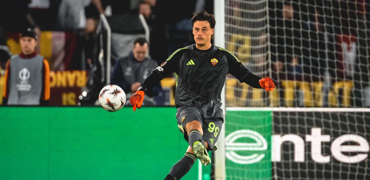 Svilar - Roma vs Lille - Web AS Roma