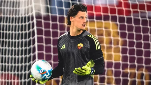 El Inter perfila su próxima portería tras la posible salida de Sommer: Vicario accesible, sueñan con Svilar