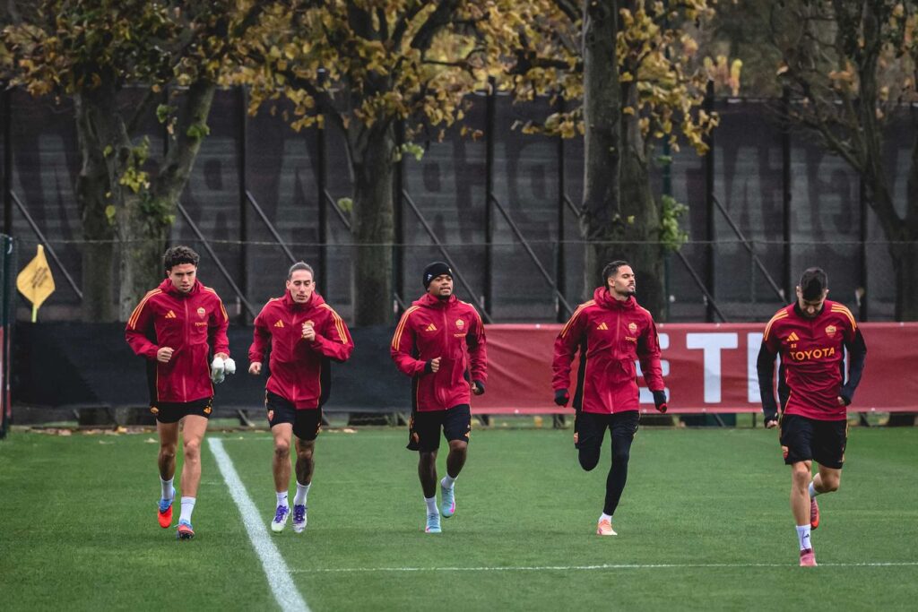 AS Roma entrenamiento previo al Midtjylland - Web AS Roma